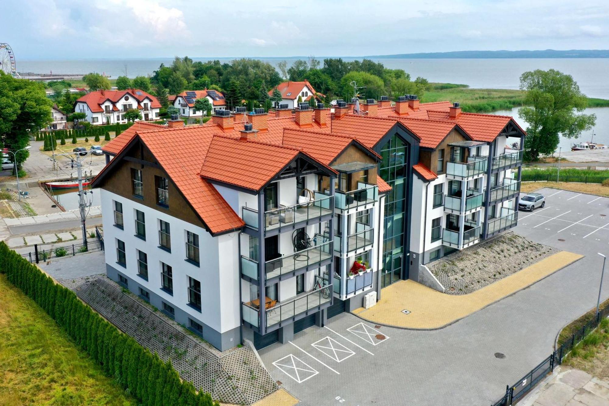 Port Krynica Apartamenty 库瑞尼卡慕斯卡 外观 照片